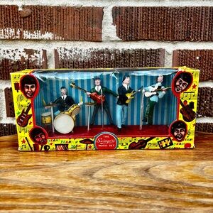 1960's "BEATLES" SWINGERS MUSIC SET Cake Toppers in Original Box, BEATLEMANIA
